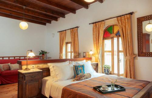 Nassibe Estate - Photo 61