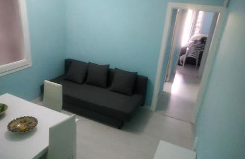 Sunny and Newly Renovated Apartment Large Balcony - Foto 15