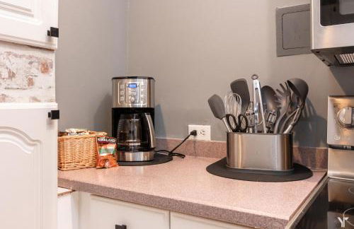 P8G Remodel 2BR/2BA downtown ATL-Parking & Balcony - Photo 19