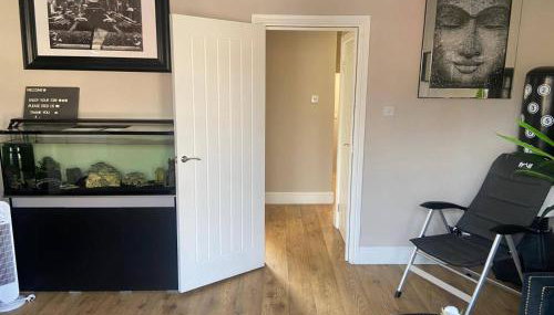 Cosy London Home with 2 Bedrooms - Foto 4, furniture