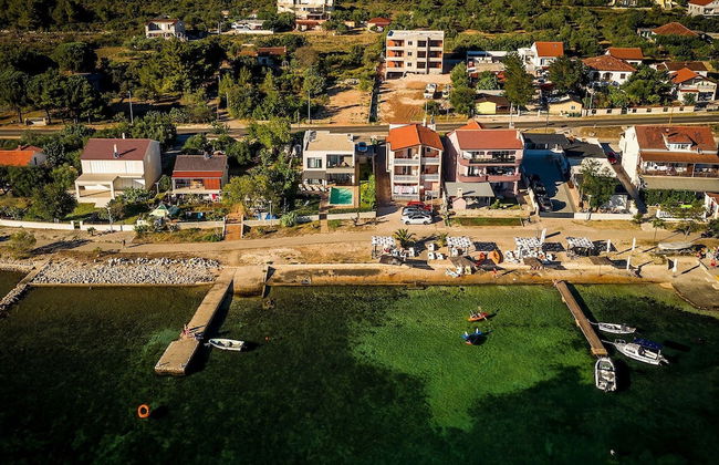 Villa in Turanj With Stunning Sea Views - Foto 33