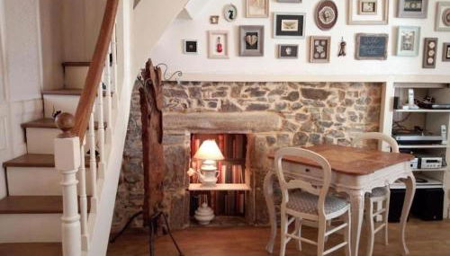 House at the foot of the castle of Fougeres - Foto 4