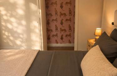 Poconos Modern Chalet I Hot Tub I Home Theater I Fenced Yard I Pet Friendly - Foto 49