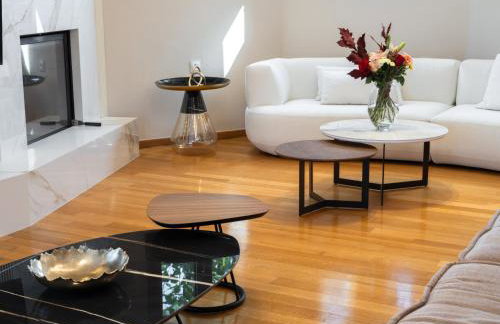 Newly Renovated Villa 4 Seasons with BBQ, private pool, ping pong and football table - Foto 34