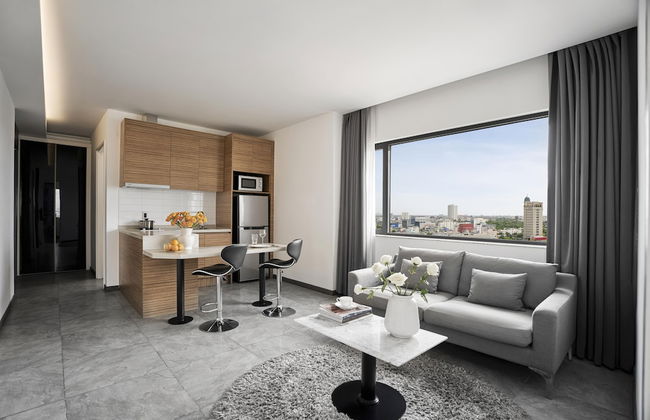 Oakwood Hotel & Apartments Saigon - Photo 7