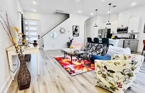 Modern getaway near downtown and airport - Foto 1