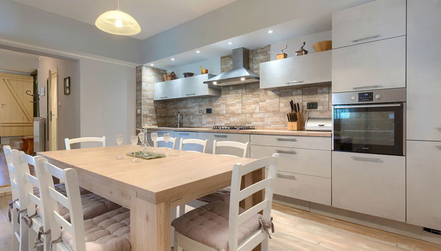 Kitchen / Dining Room