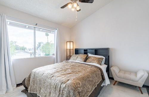 Family Fun 4-bedroom house House with Free Heated Pool & Hot Tub & Game Room & Mini Golf in Chandler - Foto 23