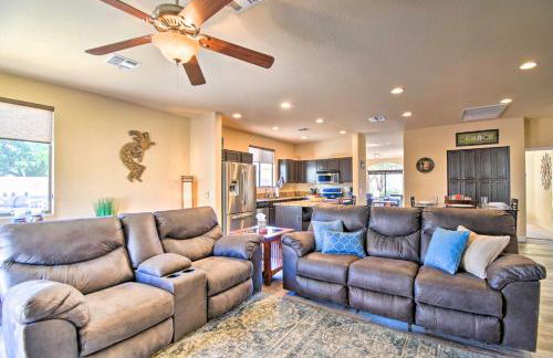 Family Poolside Escape 15 Mi to Dtwn Phoenix! - Foto 5