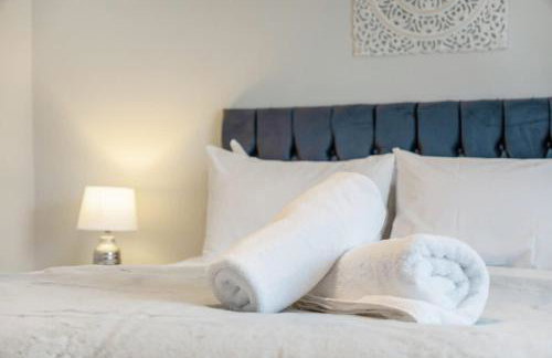 NEW! Stunning 2-Bed Home by Stay With Us, Ideal for Families, Sleeps 4! - Foto 7