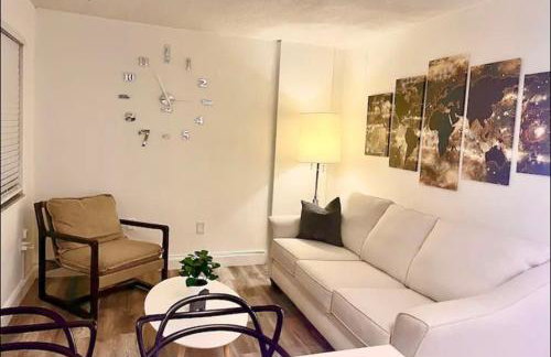 Miami International Airport 1 - Photo 32