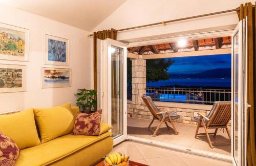 VILLA AGAPE - Three bedroom villa on 15k m2 olive grove - Incredible 360 view - Free parking - Private pool and jacuzzi - Foto 4