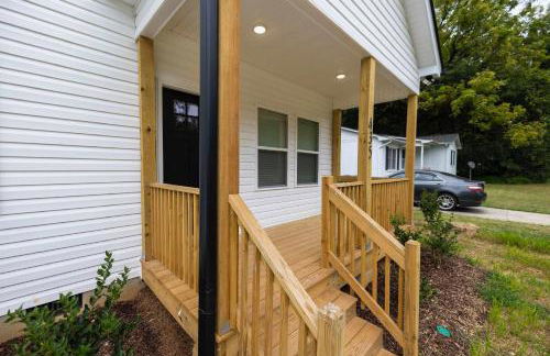 4 Min to Downtown - 10 Min to Elon - Washer and Dryer - Foto 46