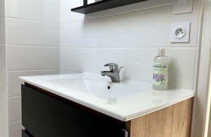 Le bleu - T2 cozy à 50m de la gare - Foto 16