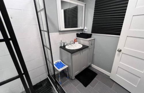 Cozy Escape WGameRoom HSWifi Aprox10Min to NRG - Foto 23