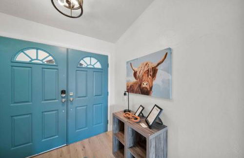 Relax & Play! 3BR Pool Home in Cape Coral - Pet-Friendly with Game Room - Foto 14