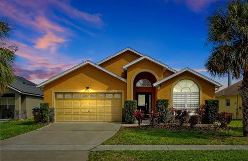 5BR Cottage w Pool & Hot Tub Near Disney - Foto 12