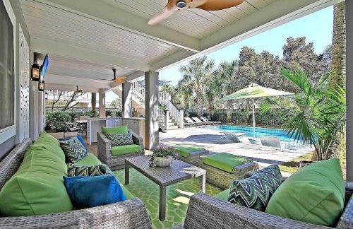 Backyard Oasis- Steps 2 Beach, Private Pool & Bar, Sleeps 16, 7 Bedrooms 5 and a half bathrooms "The Lucky Penny" - Foto 8