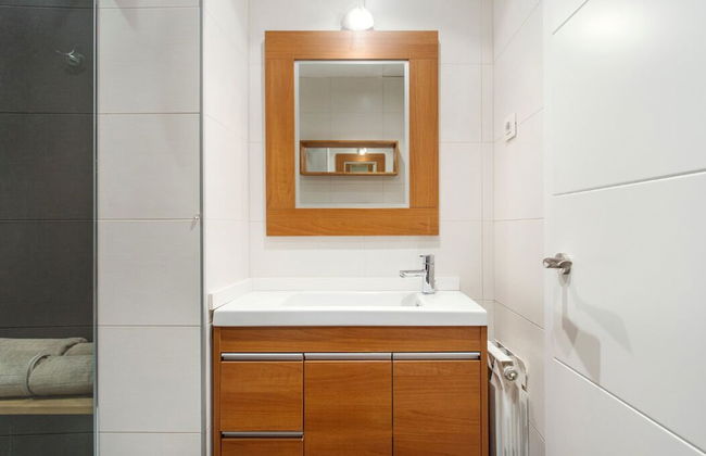 Centric Apartment Fira - Photo 16