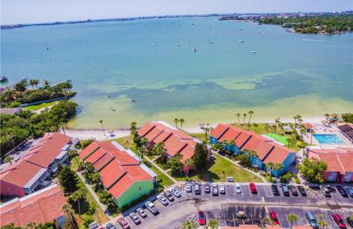 Private Beach Access 2 Pools Waterfront Oasis - Foto 40