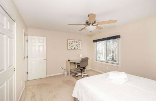 Luxurious Dream Home - For 10 - Photo 35