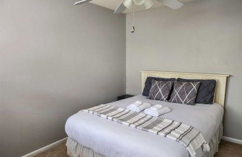 Hike, Golf and Swim! Rumbling Bald Resort Mtn Home - Photo 18