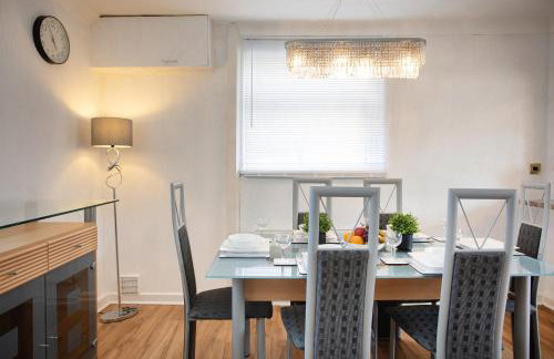 Rawmarsh House, Rotherham for contractors & Families, off-road parking, high speed wifi - Foto 37