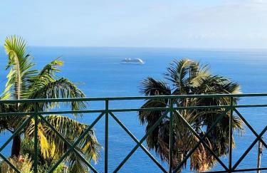 Villa Ocean Wave Calheta - Oversized Pool & Stunning Ocean Views - Photo 13