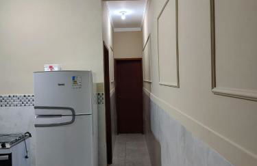 Casa para Famílias e Grupos com Ar-condicionado, Churrasqueira e estacionamento próximo em Praia Grande - Foto 62