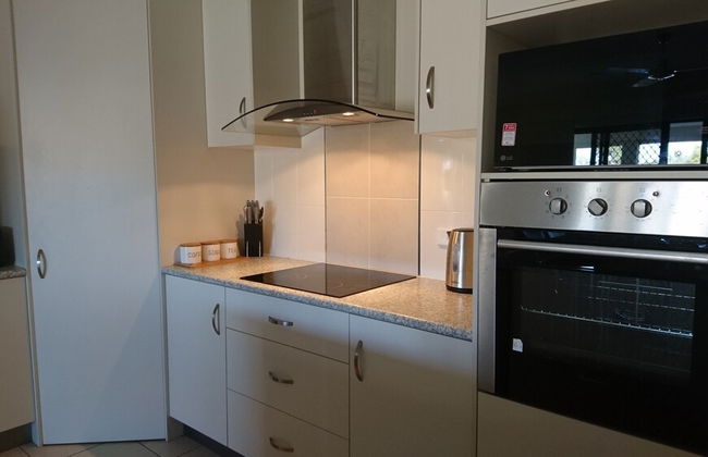 Palm Lakeside - Bowen, Whitsundays Wifi Netflix Private Cool Luxury - Foto 4