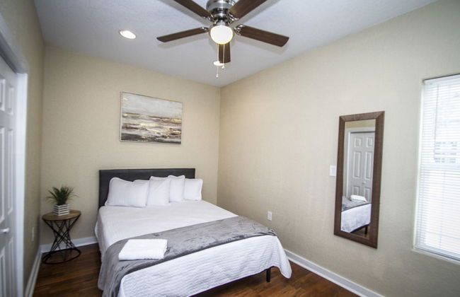 Renovated 2BR Near Downtown SA - Foto 2