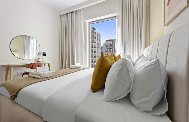 Silkhaus Summer Towers Creek Harbour - Photo 4