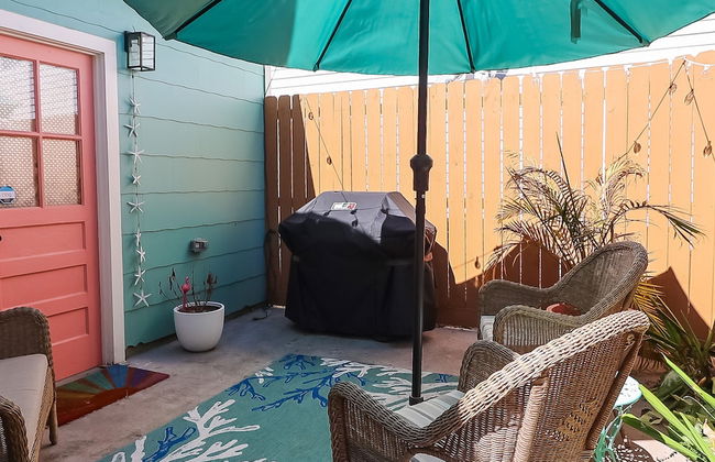 Vibrant Bungalow 2 Minutes to the Beach - Foto 48