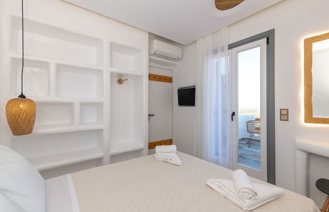 Naxian Sunset Luxury Villas - Photo 22