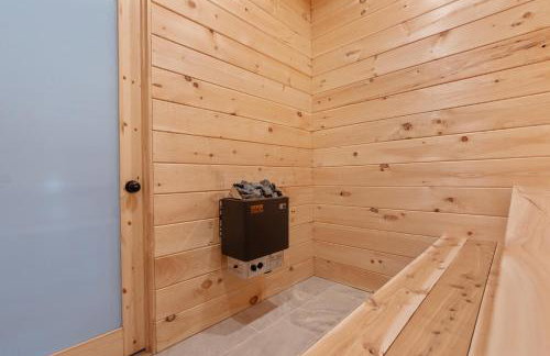 Lake Haus Cabin - Hot Tub, Sauna, Lake View, Wi-Fi - Photo 44