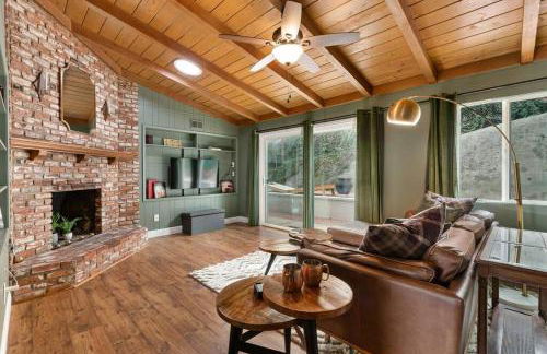 Designer 4 BR La Mesa Home w/ Yard and BBQ - Foto 3