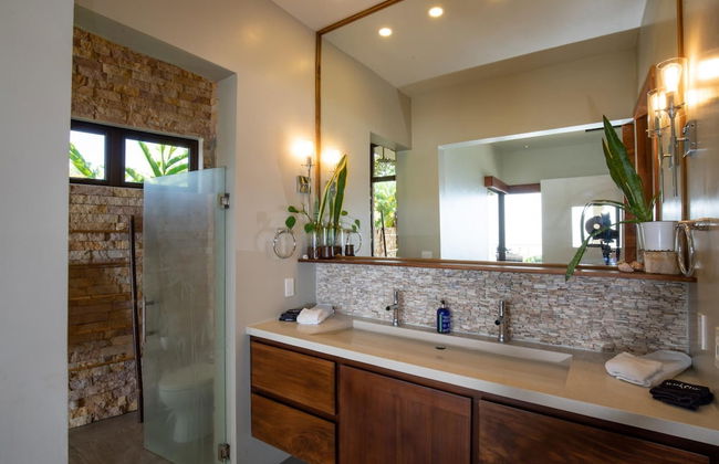 Luxe 4 Bdrm Villa w Epic Oceanview Infinity Pool - Foto 27