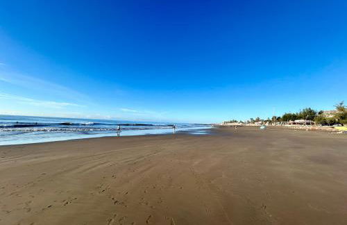 Sobre el mar con vistas a las Dunas de Maspalomas - Foto 43