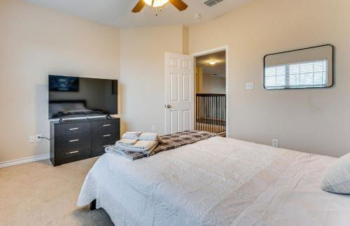 7 Mi to Lake Casa Blanca Laredo Family Home! - Foto 26