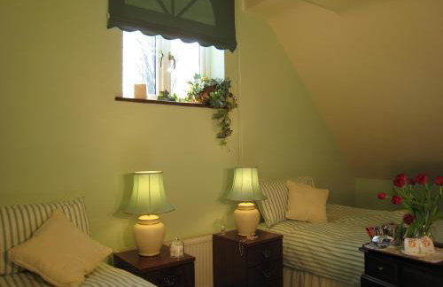 Colston Hall Cottages - Photo 22