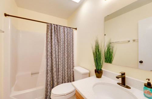 Walk to Atlantic Beach: Townhome w/ Patio! - Foto 14