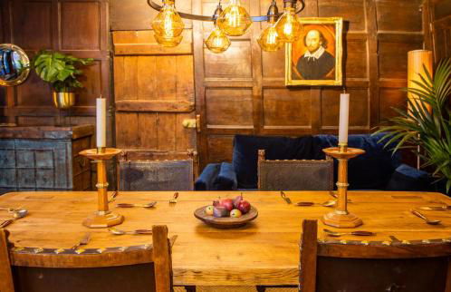 3 MASONS COURT The Oldest House in Stratford Upon Avon, Warwickshire. - Foto 7