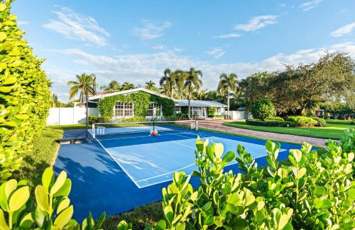 Pickleball, Heated Pool, Cold Plunge, Sauna,Bar! - Foto 32