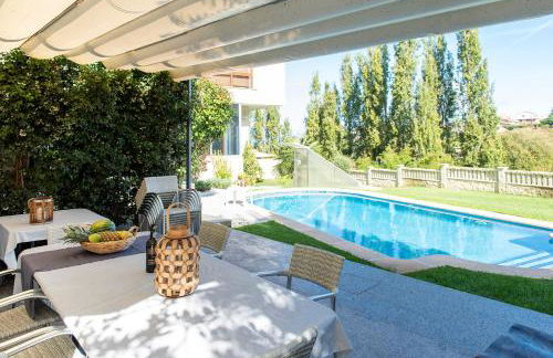 Villa El Castañal con Piscina Privada - Foto 79