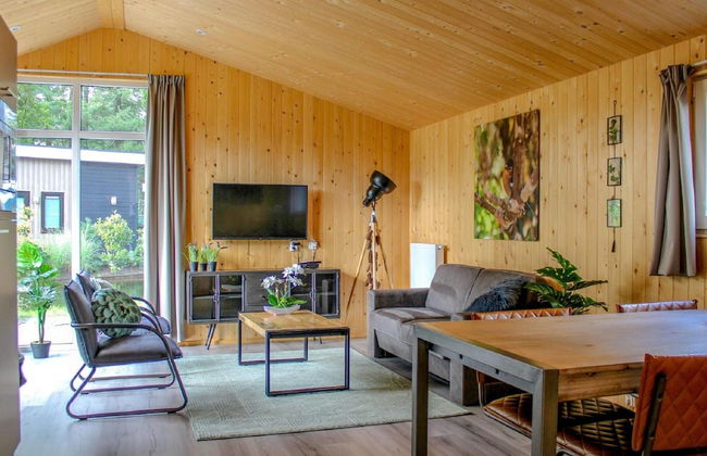 Comfortable Chalet With Combination Microwave Near the Veluwe - Foto 12