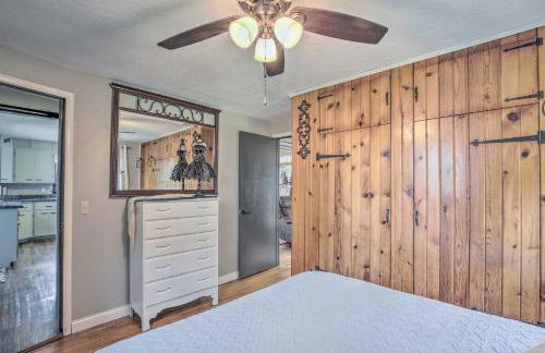 Eclectic Ladysmith Hideaway Hike and Hunt! - Foto 13