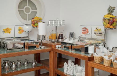 Zoe's Club - Photo 40