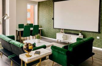 Cinema Lounge 2Bed Leeds City Centre FREE Parking - Foto 1