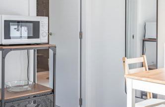 Marvellous Apt with a Large Private Terrace - Photo 26