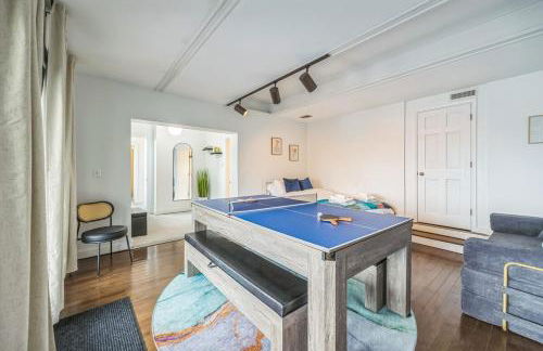 Mt Adams Lookout with Best City View and Parking - Foto 19